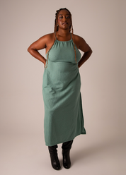 vestido comfy | vestido costas abertas com fenda lateral