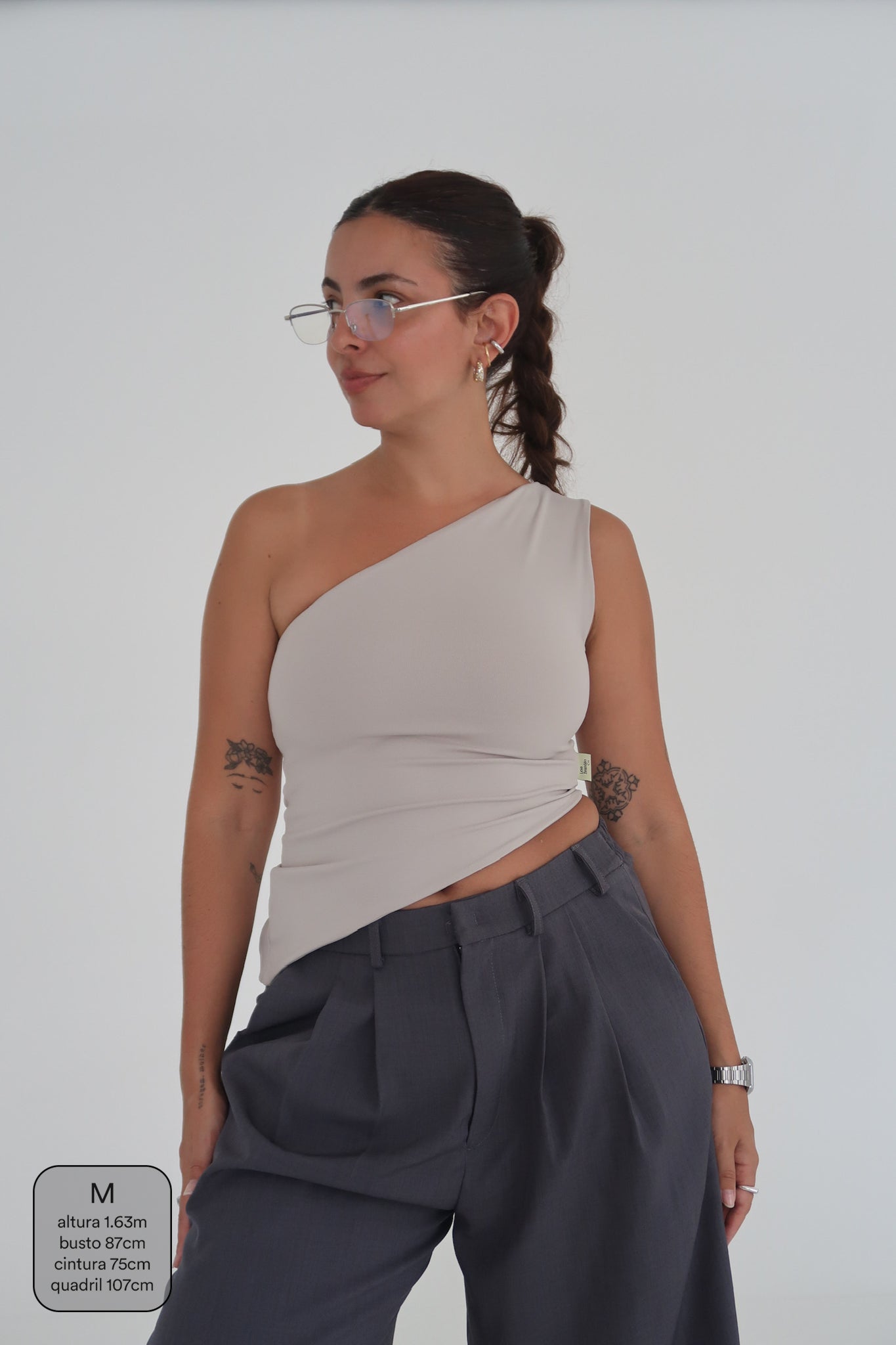 blusa assimétrica desejo clássica