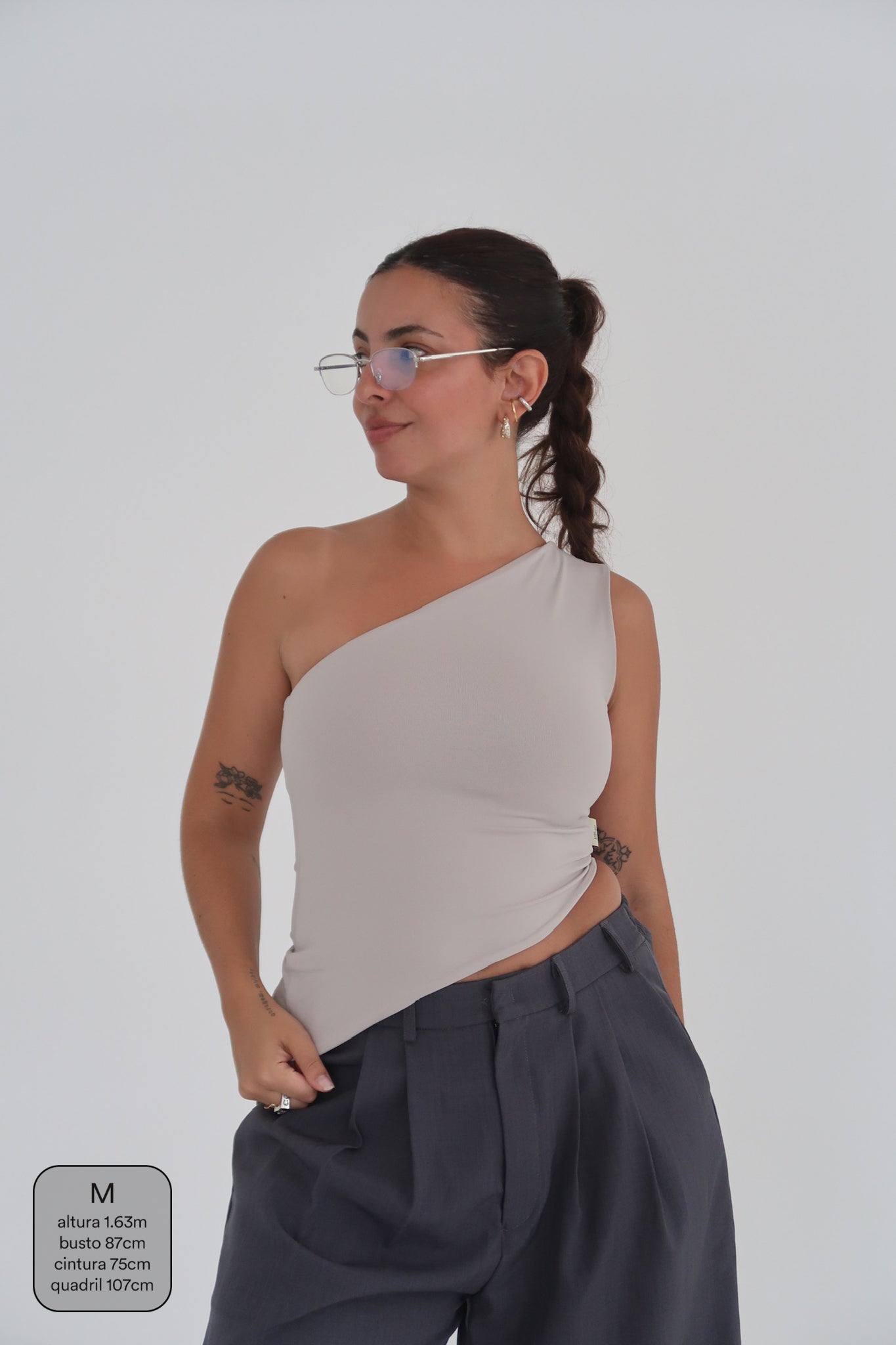 blusa assimétrica desejo clássica