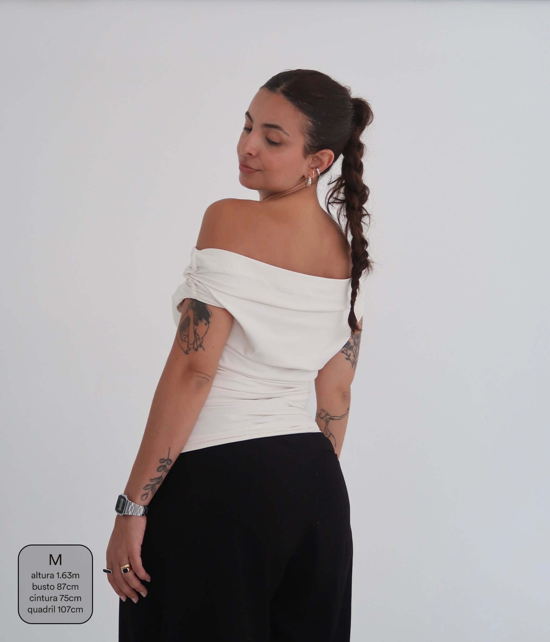 blusa ombro a ombro clássica