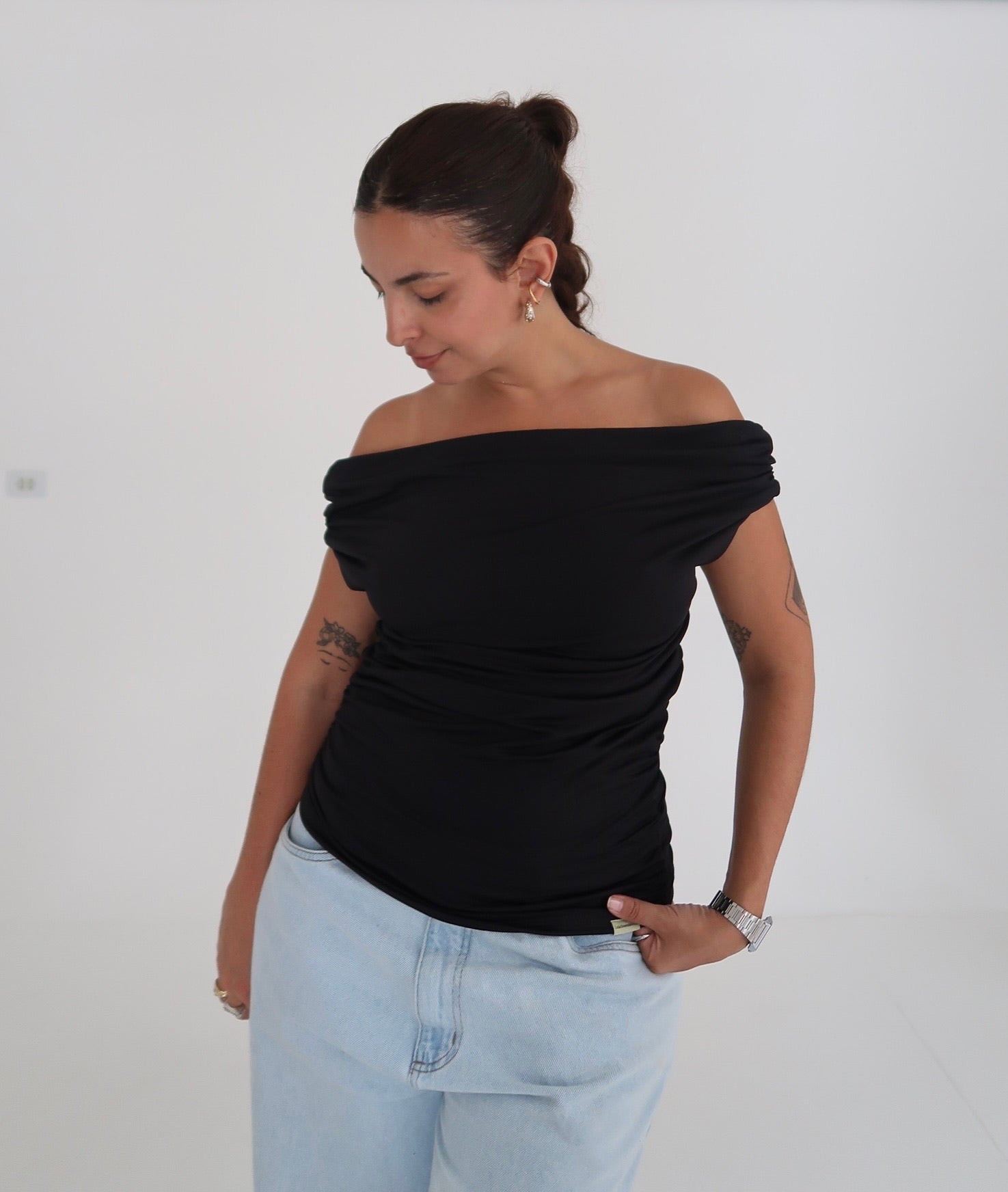 blusa ombro a ombro clássica