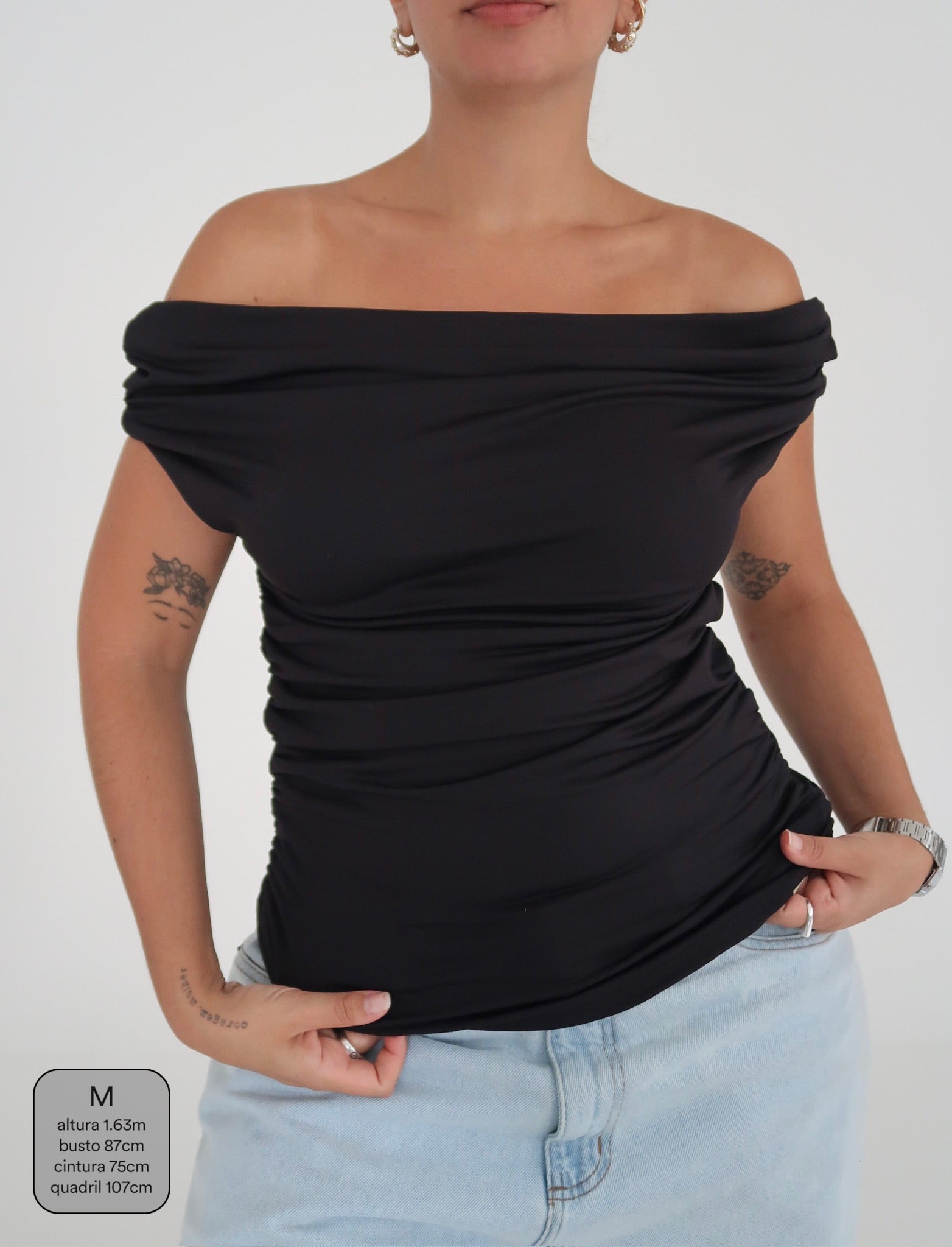 blusa ombro a ombro clássica