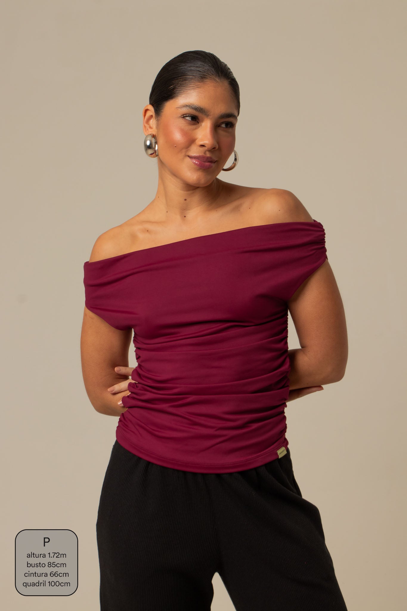 blusa ombro a ombro clássica