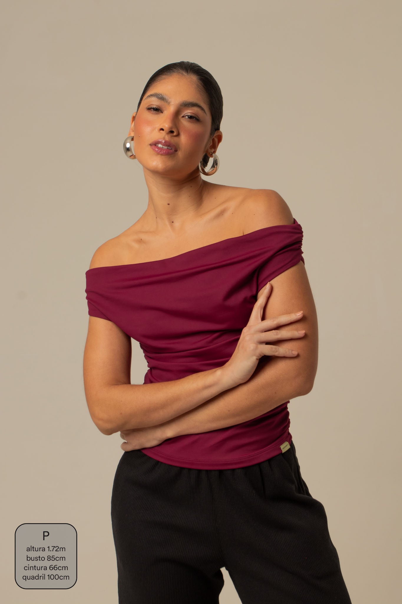 blusa ombro a ombro clássica