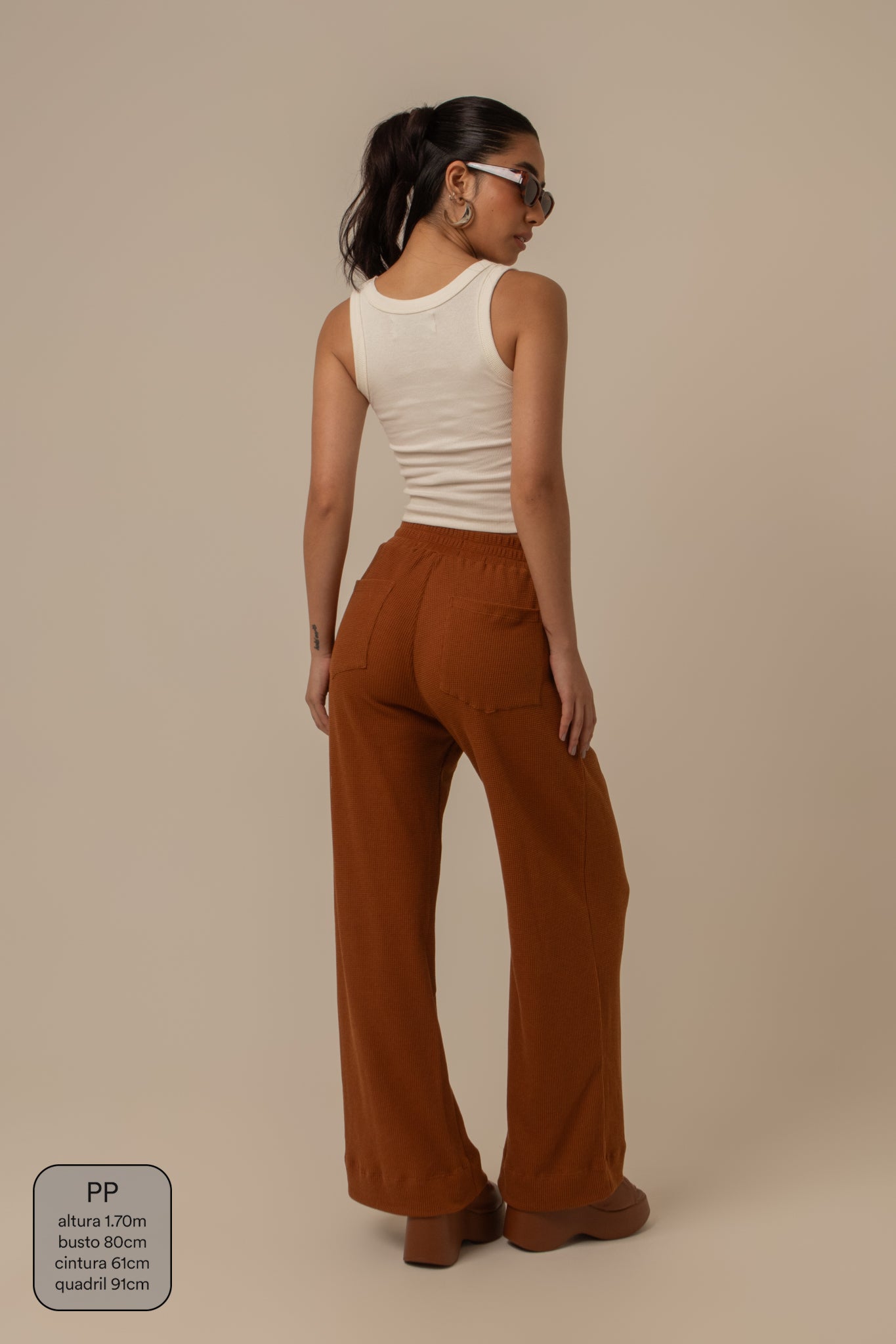 calça comfy clássica | calça waffle reta confortável