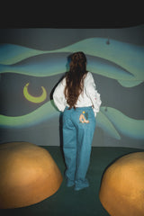 calça jeans ajustável abaporu | collab tarsila do amaral