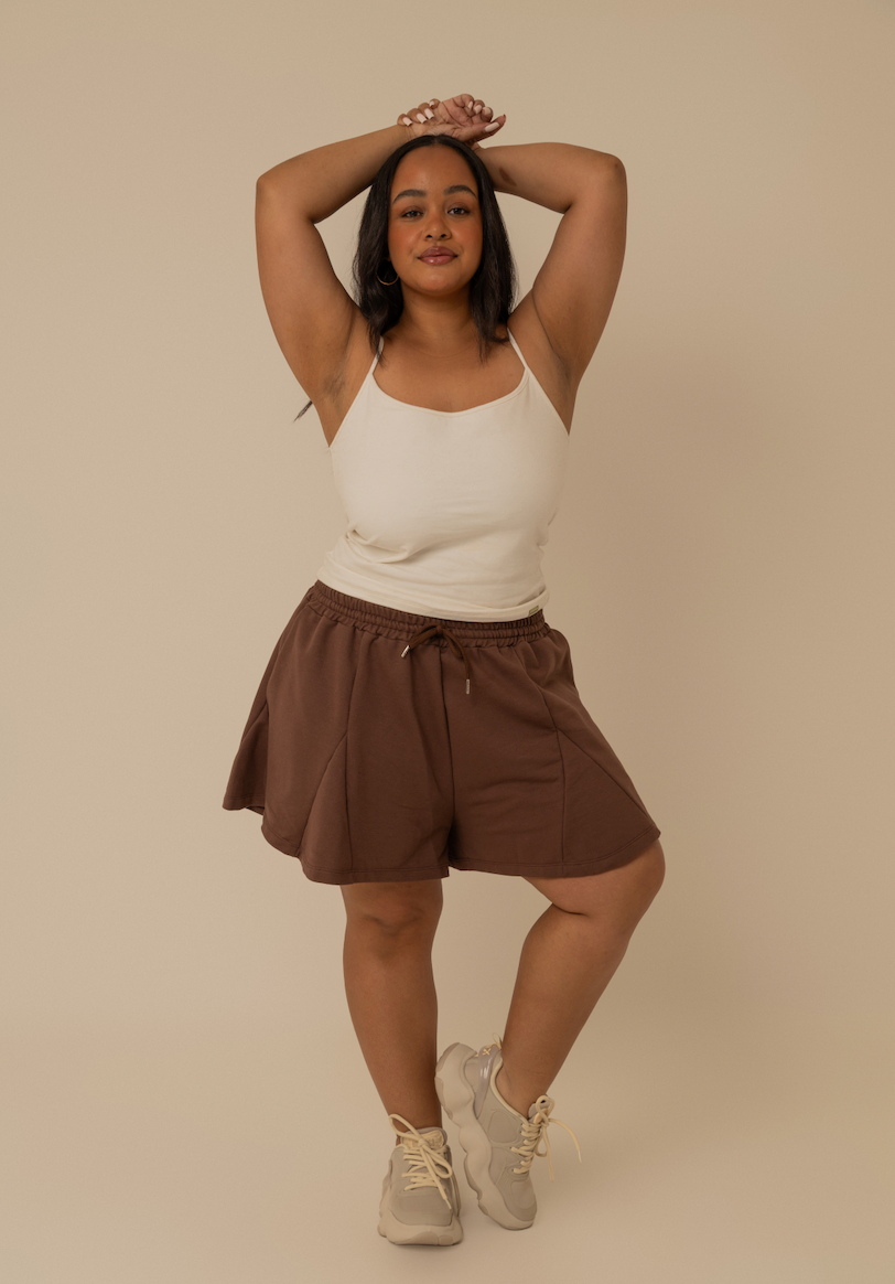 short de moletom recortes cozy | short moletom feminino com cós de elástico e cordão