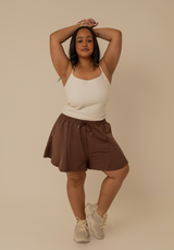 short de moletom recortes cozy | short moletom feminino com cós de elástico e cordão