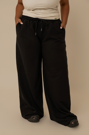 calça de moletom cozy wide | calça de moletom feminina ampla com bolsos grandes