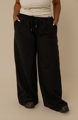 calça de moletom cozy wide | calça de moletom feminina ampla com bolsos grandes