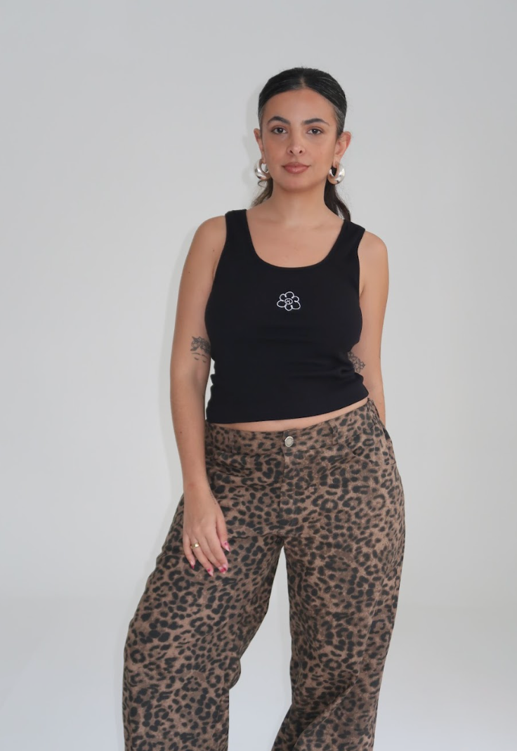 regata bordada florzinha triste |  tank top canelado gostosas também choram