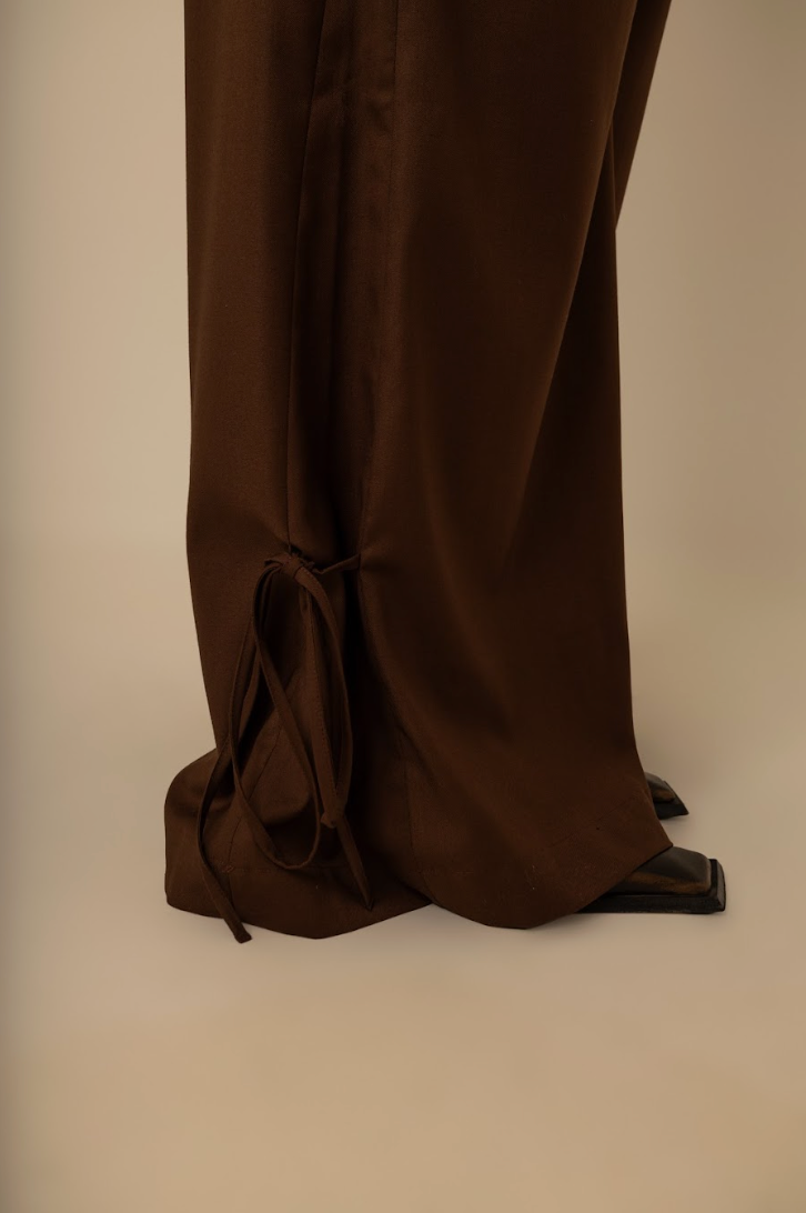 calça laço | calça alfaiataria com amarração na barra