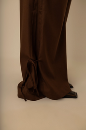 calça laço | calça alfaiataria com amarração na barra