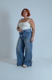 calça jeans ajustável laço acid wash