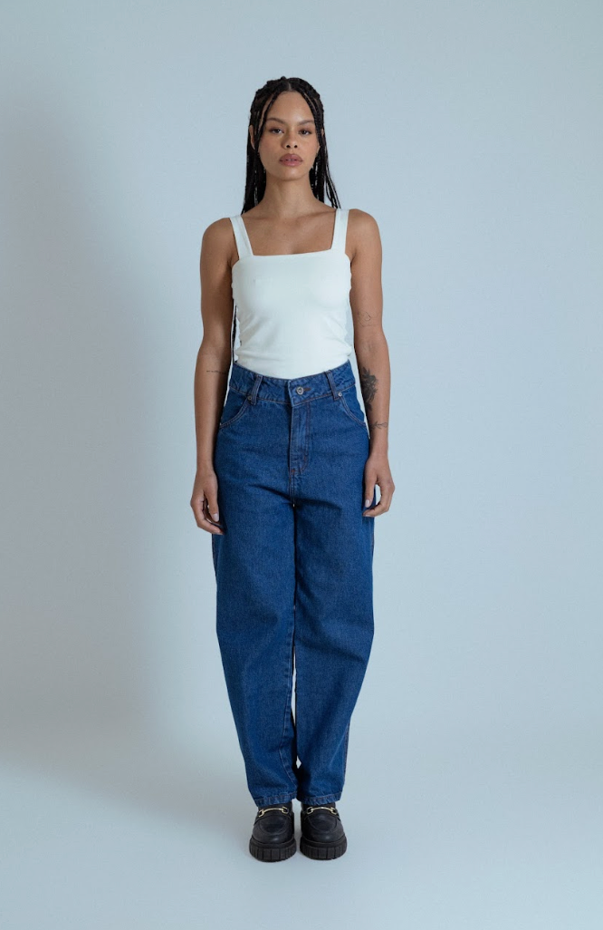 calça jeans ajustável mom denim blue