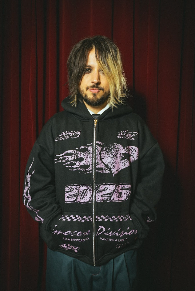 moletom estampado com zíper e capuz oversized LUV