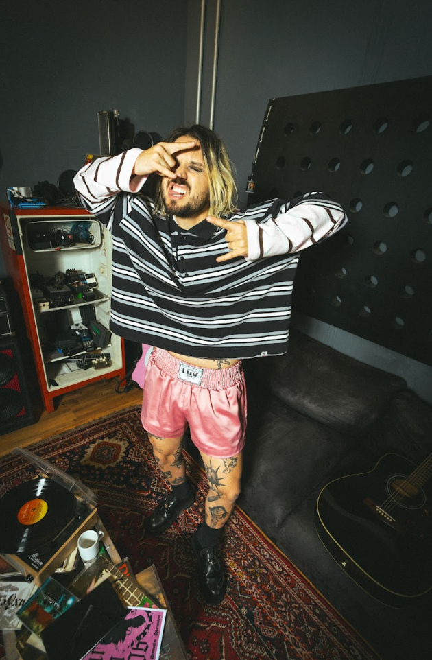 polo listrada oversized manga curta luv