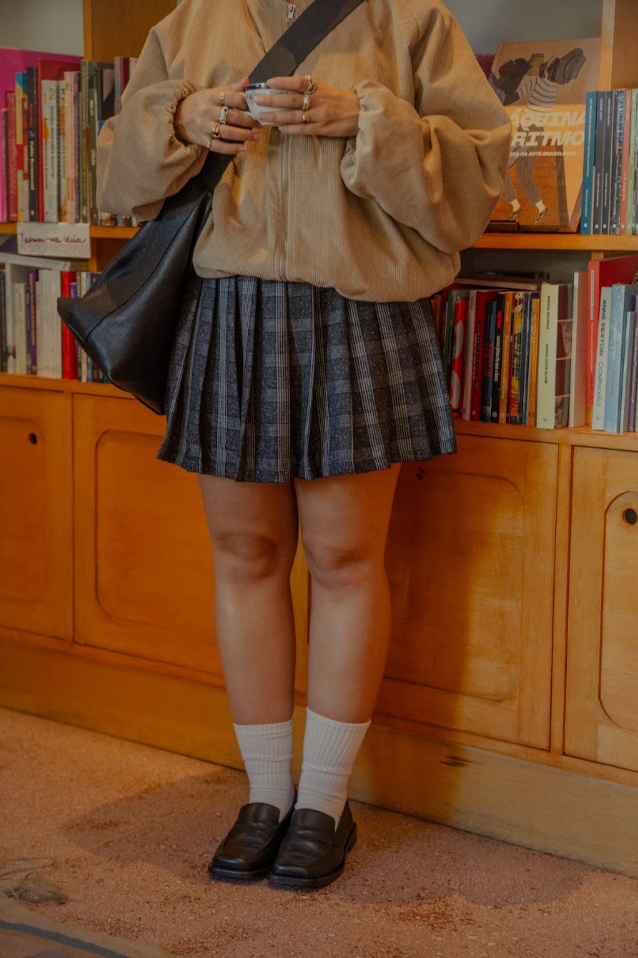 mini short saia plissado xadrez