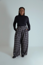 calça alfaiataria ajustável xadrez chefa