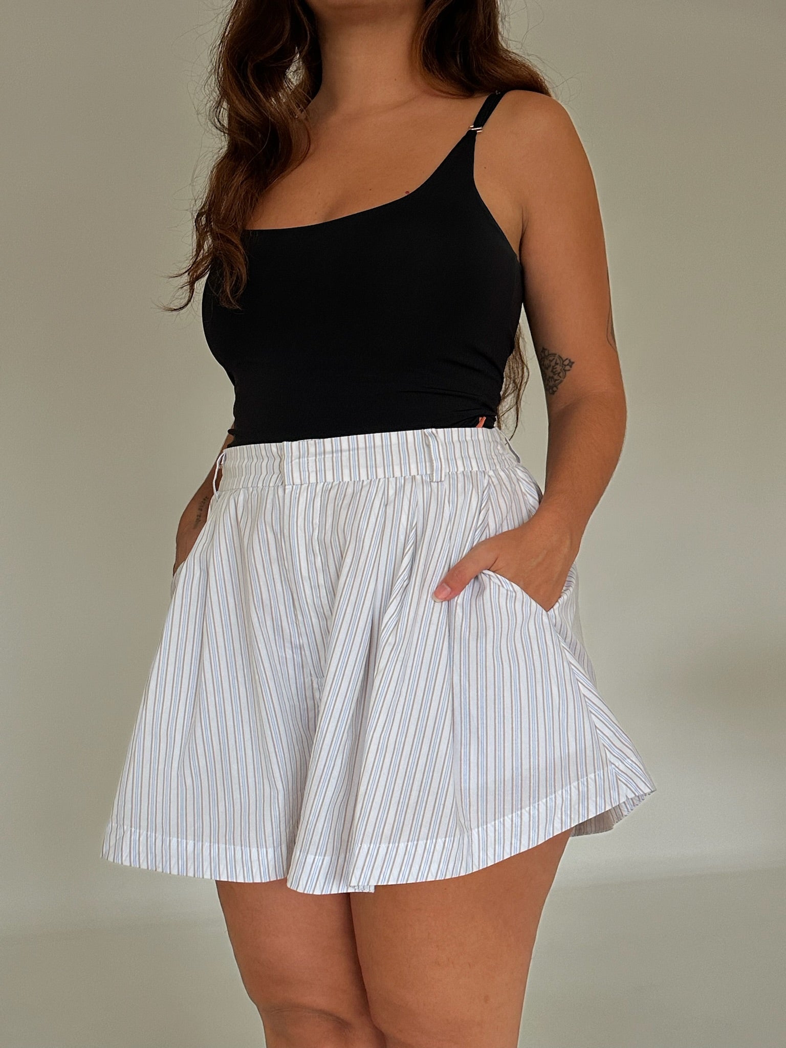 short guapa | short soltinho com pregas