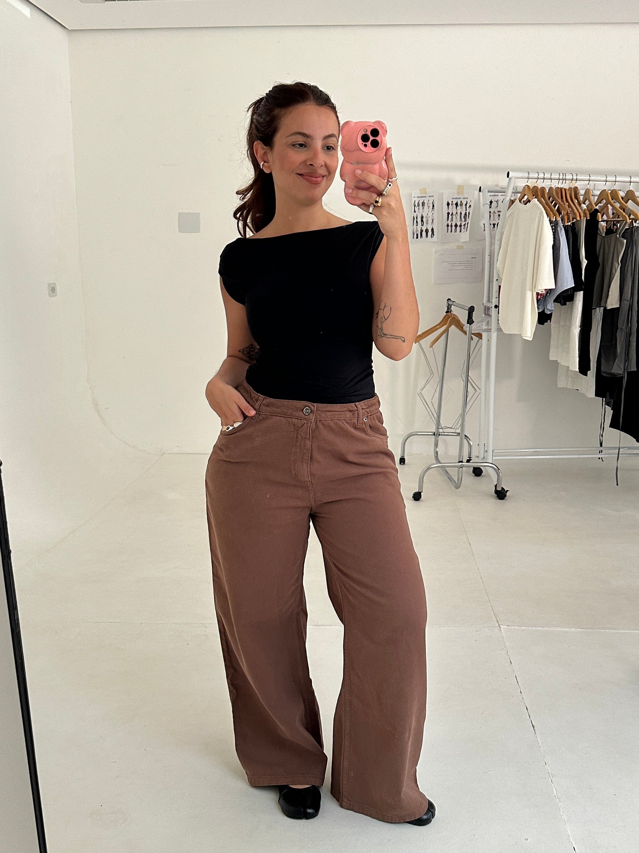 calça jeans ajustável wide mocha