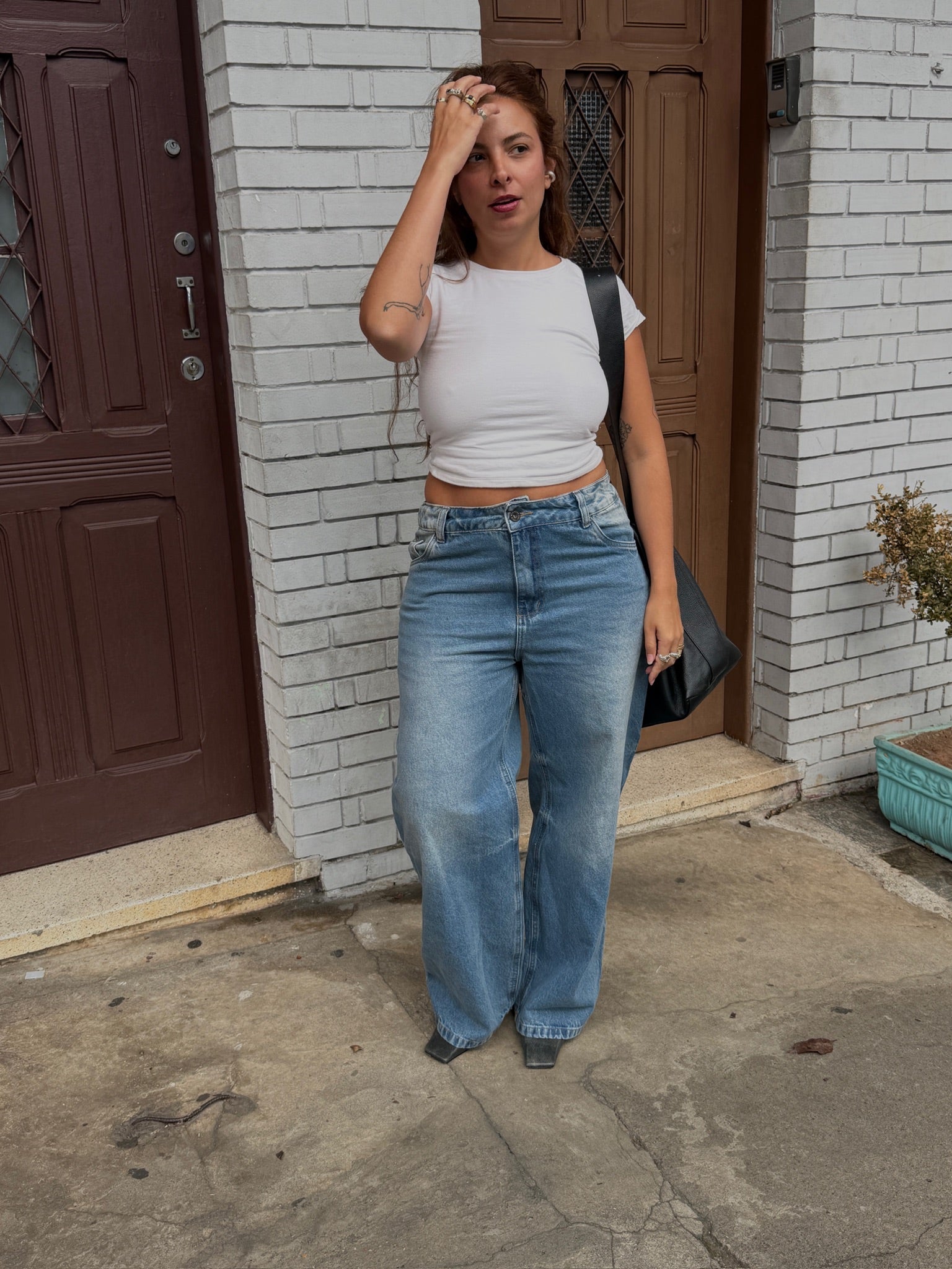 calça jeans ajustável wide acid wash