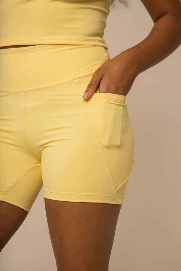 short compress gym babe | short fitness com bolsos