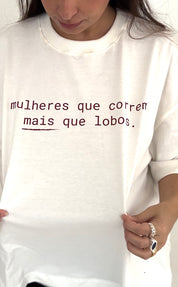 camisetão mais que os lobos collab manu xavier