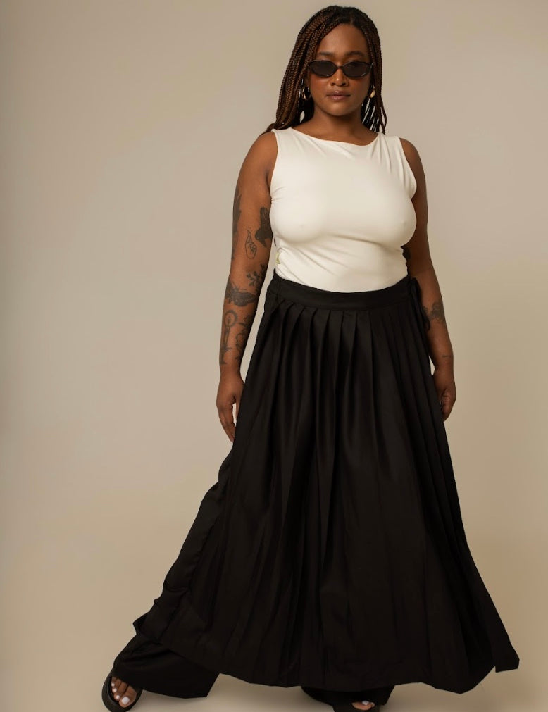 calça saia plissada collab frida & lela