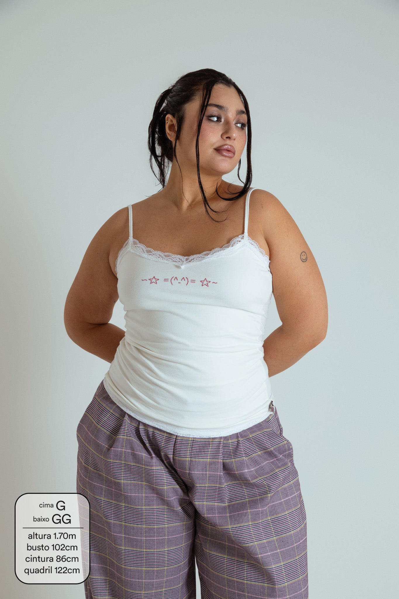 regata strass de algodão com renda LUV