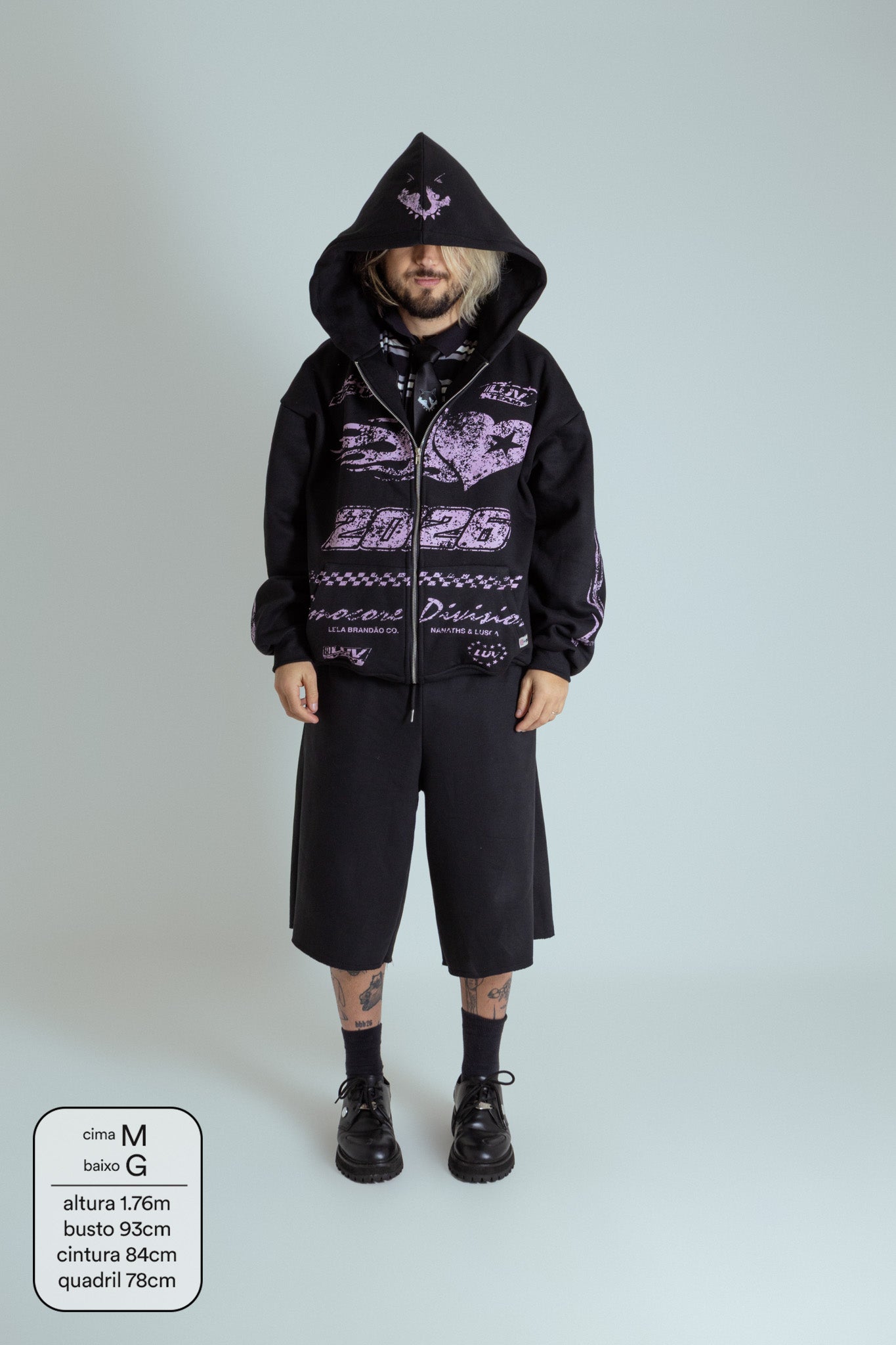 moletom estampado com zíper e capuz oversized LUV