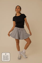 short de moletom recortes cozy | short moletom feminino com cós de elástico e cordão
