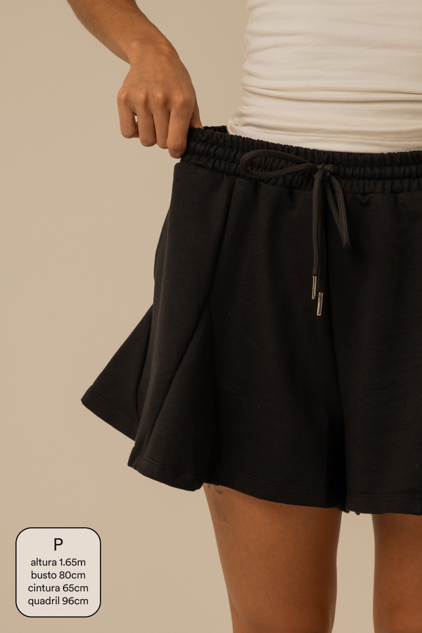 short de moletom recortes cozy | short moletom feminino com cós de elástico e cordão