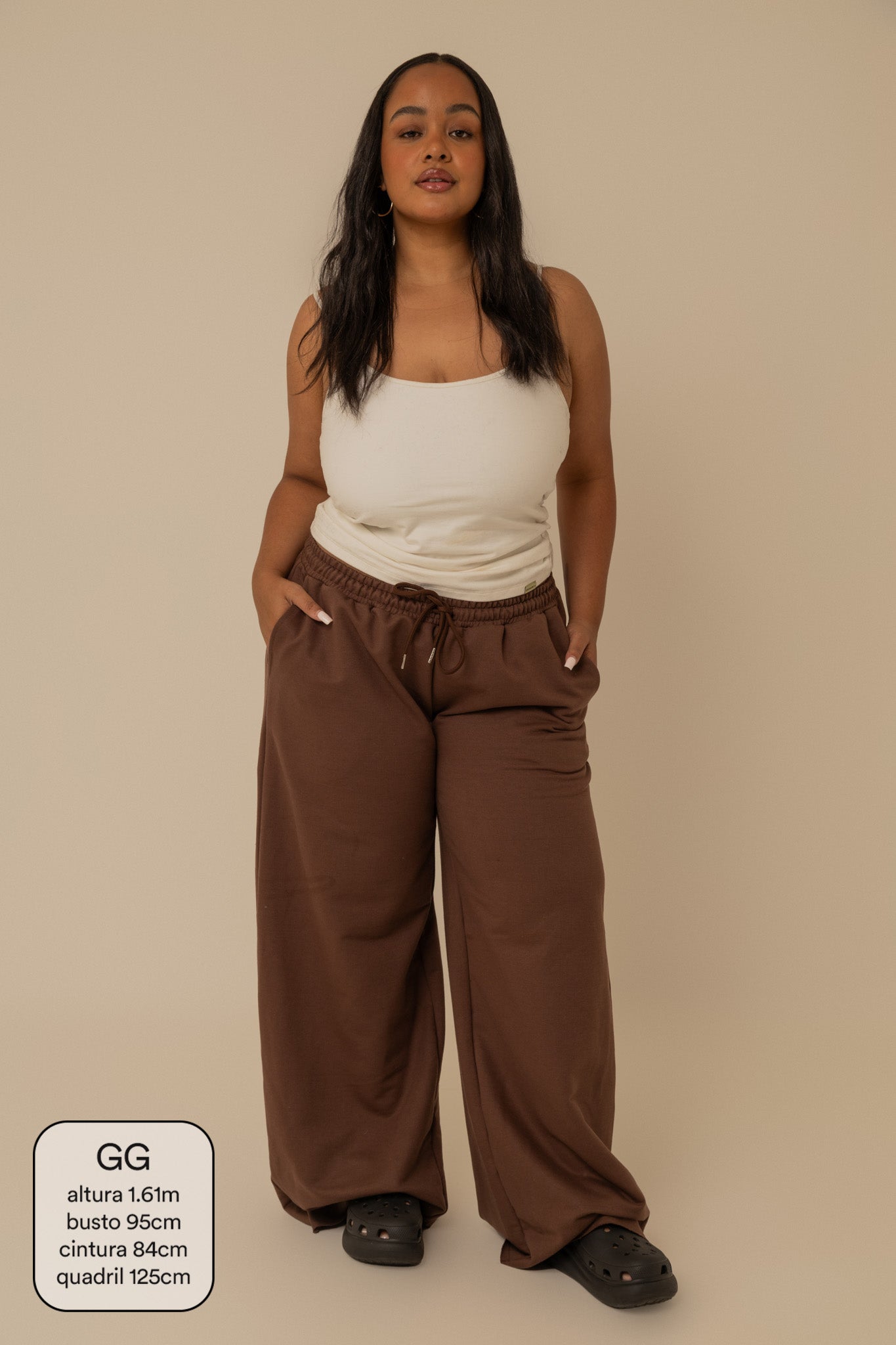calça de moletom cozy wide | calça de moletom feminina ampla com bolsos grandes