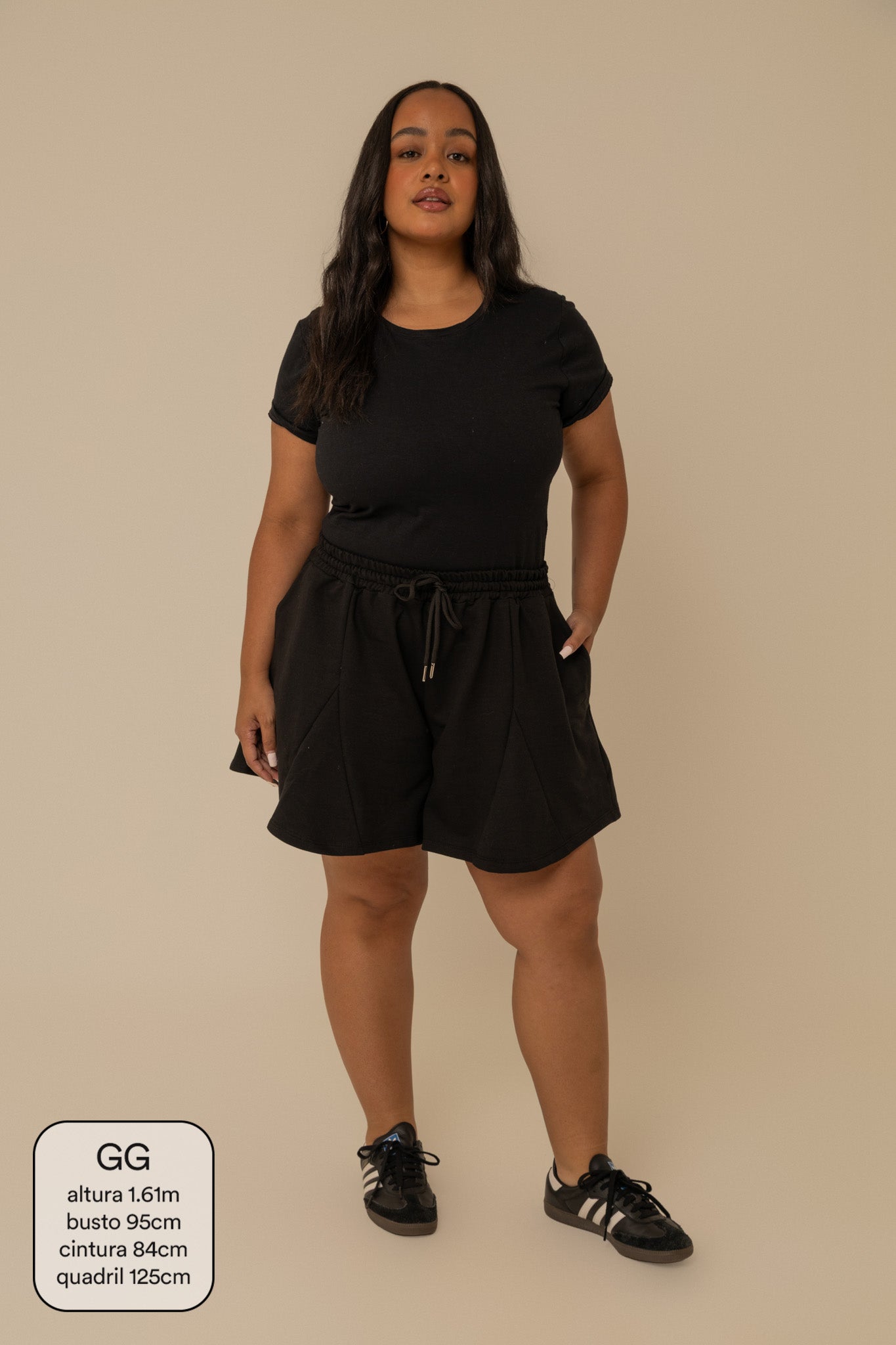 short de moletom recortes cozy | short moletom feminino com cós de elástico e cordão