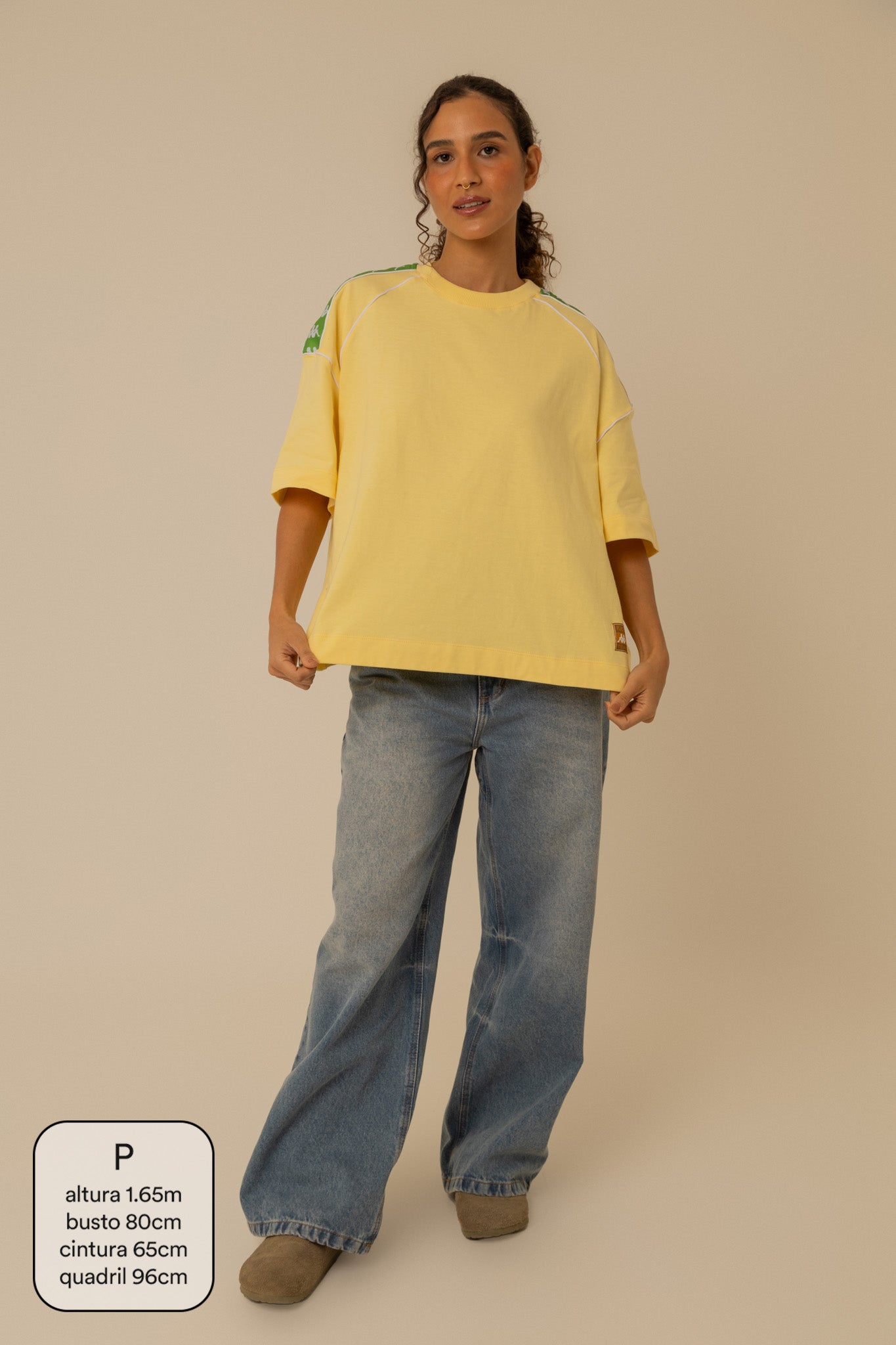 camisetão oversized com recorte lela & kappa