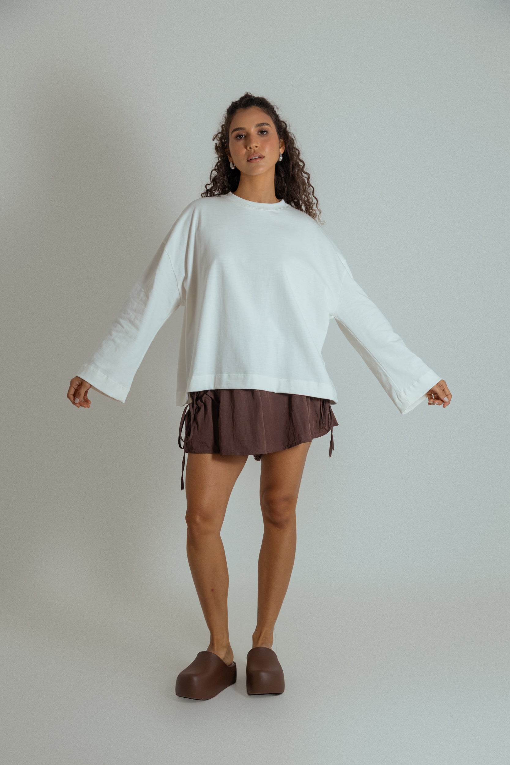 camisetão oversized manga longa de algodão