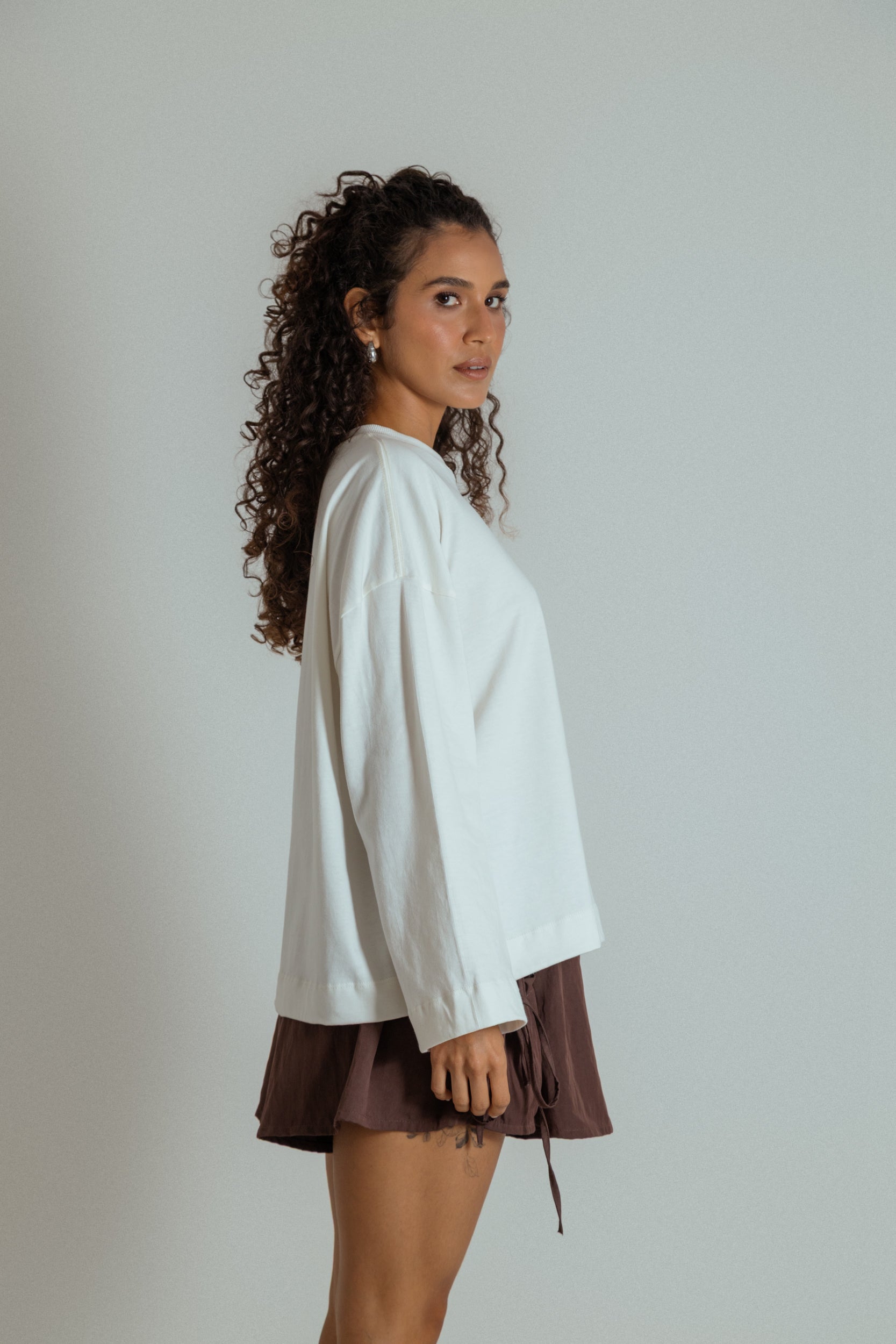 camisetão oversized manga longa de algodão