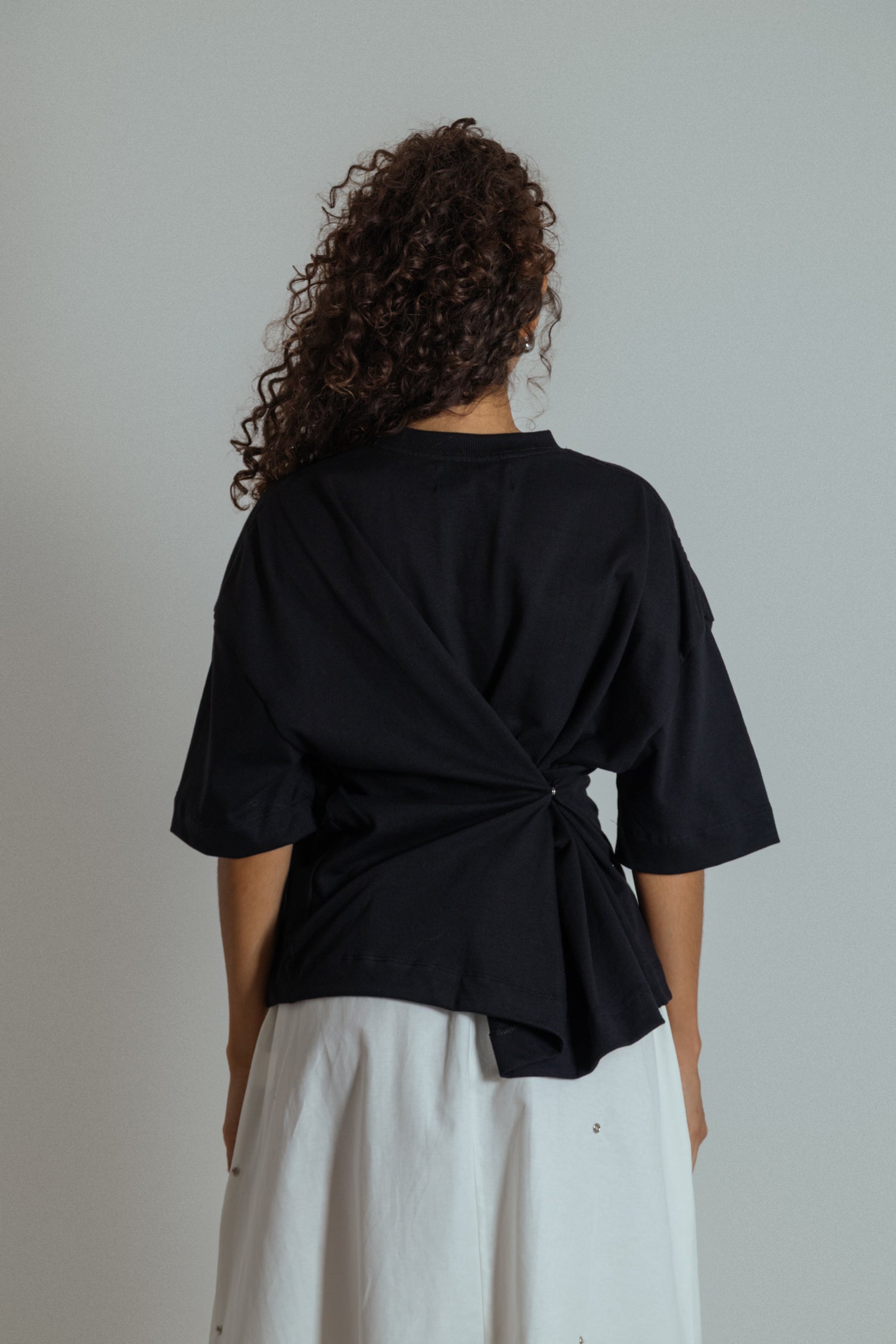 camisetão oversized ajustável com botões