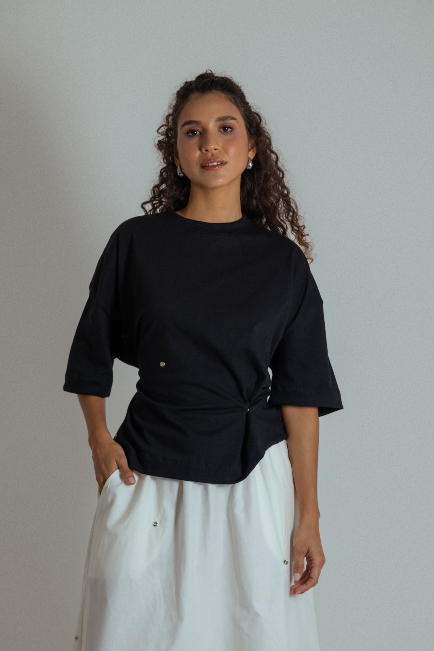 camisetão oversized ajustável com botões