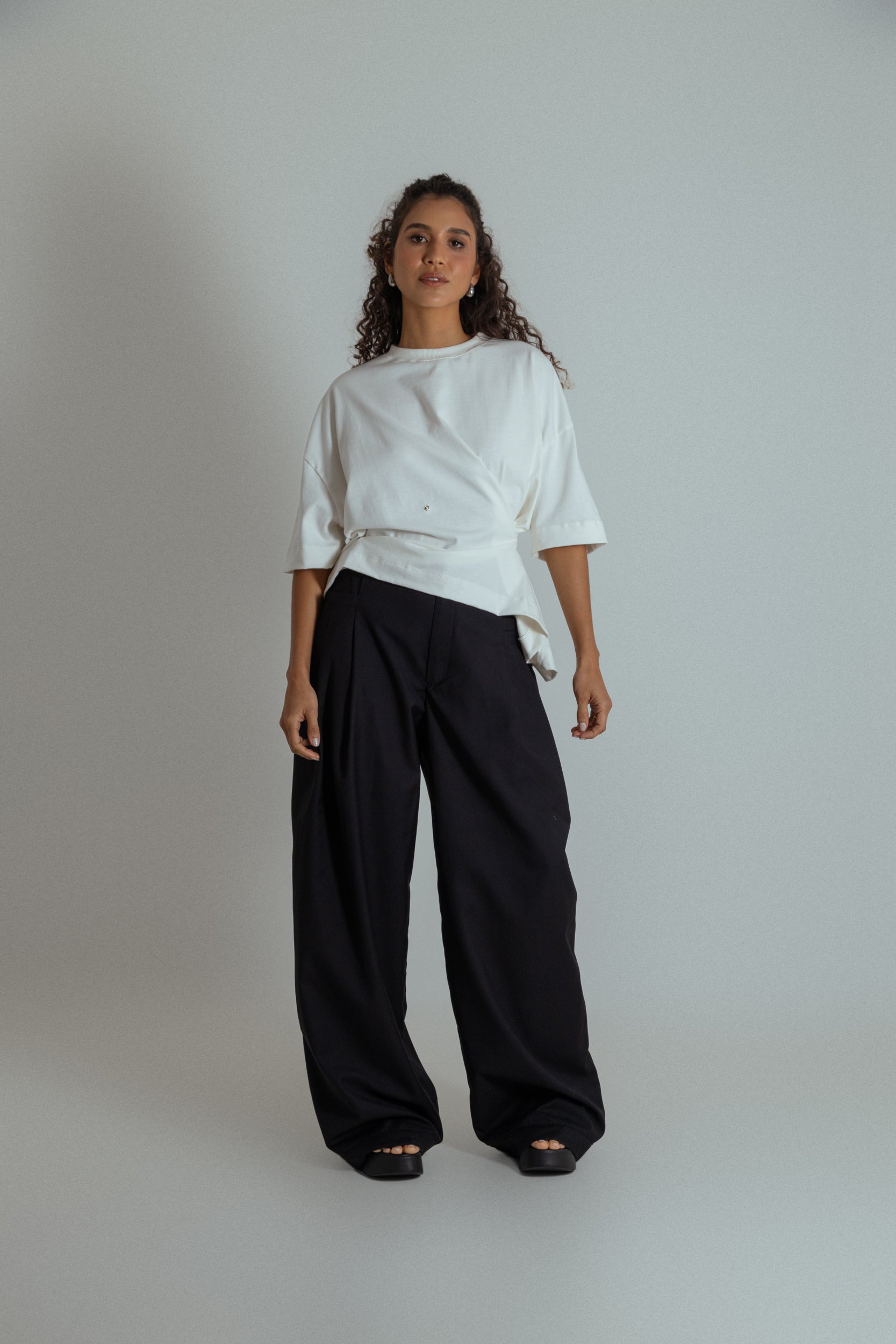 camisetão oversized ajustável com botões