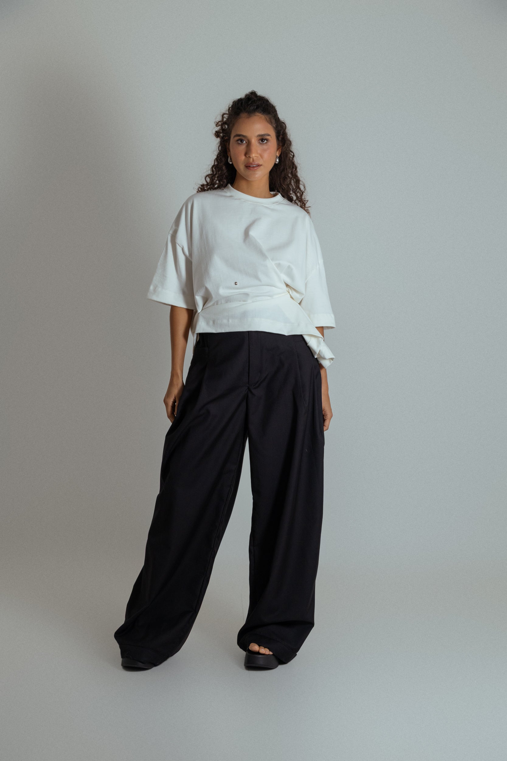 camisetão oversized ajustável com botões