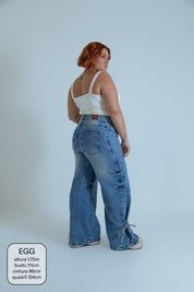 calça jeans ajustável laço acid wash