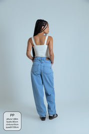 calça jeans ajustável mom light blue