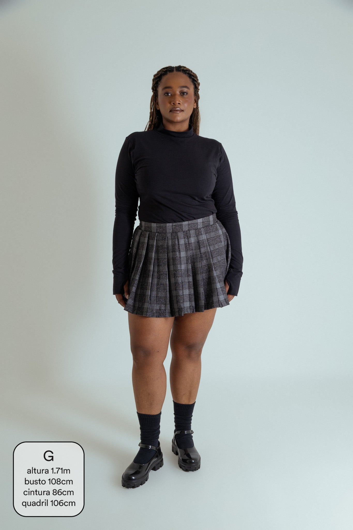 mini short saia plissado xadrez
