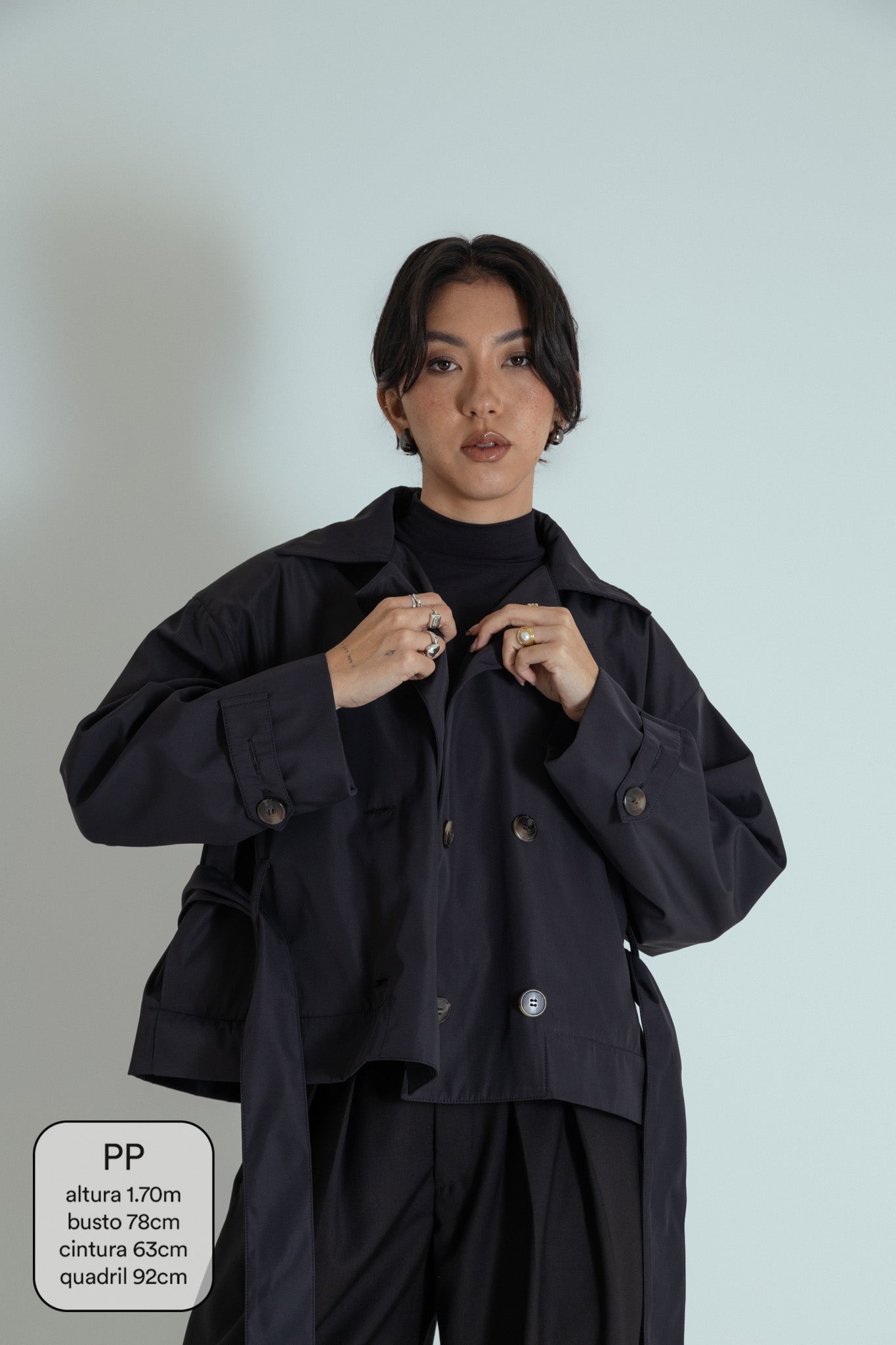 casaco trench coat curto