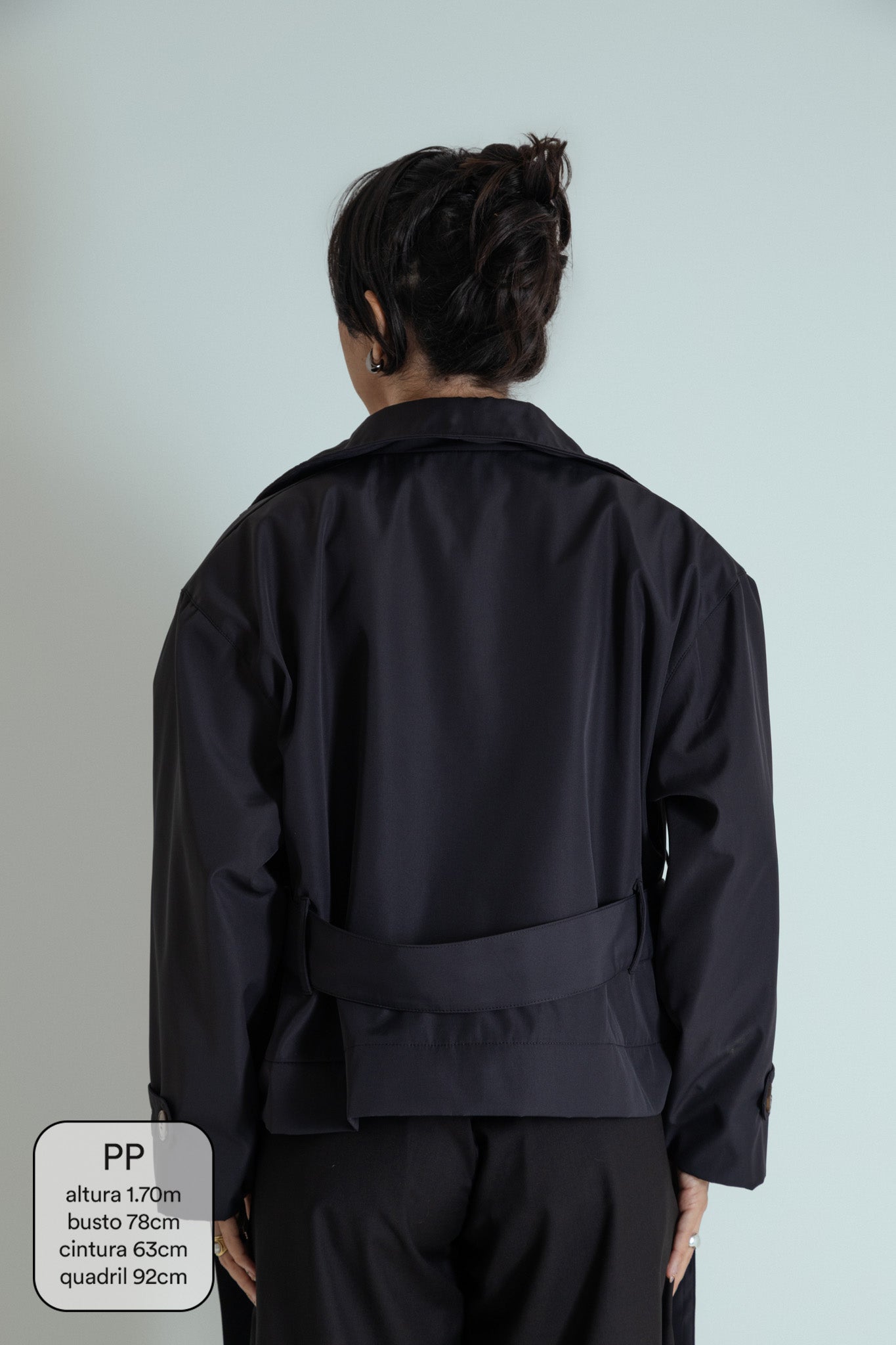 casaco trench coat curto