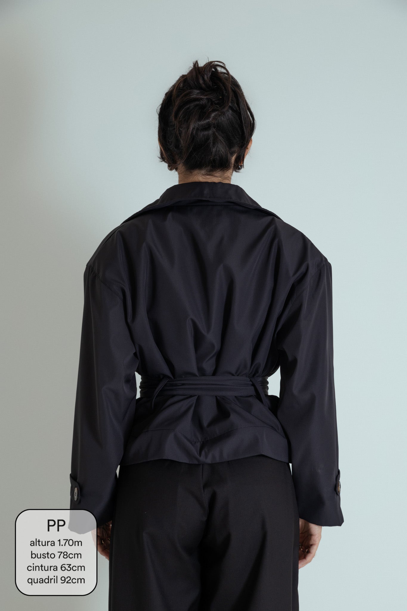 casaco trench coat curto