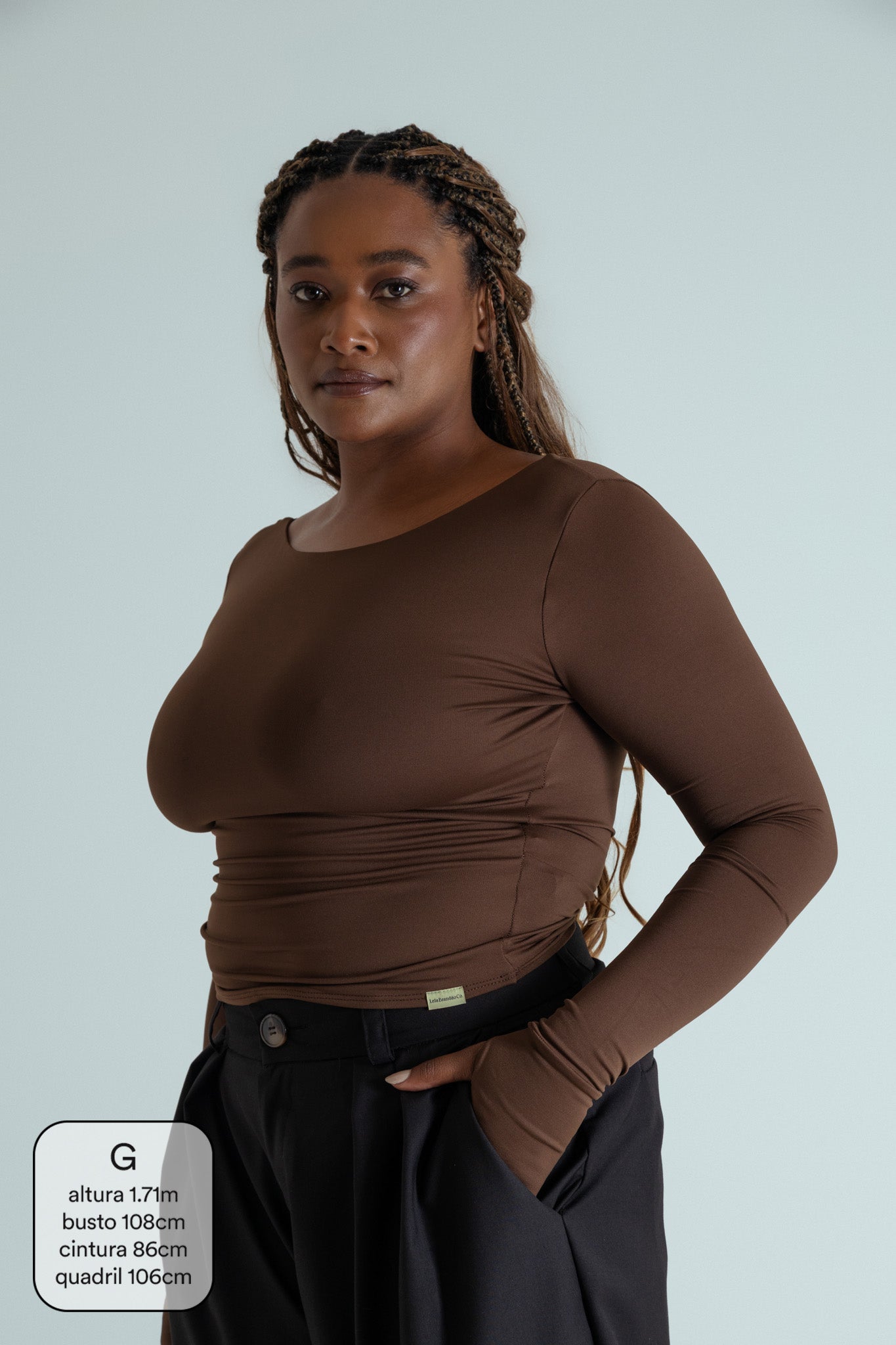 blusa decote costas manga longa dedinho