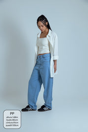 calça jeans ajustável mom light blue